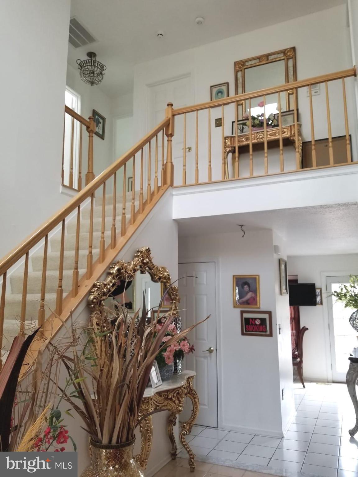 10511 Lake Arbor Way Bowie, MD 20721 - Photo 2 of 28 Entry way/Foyer