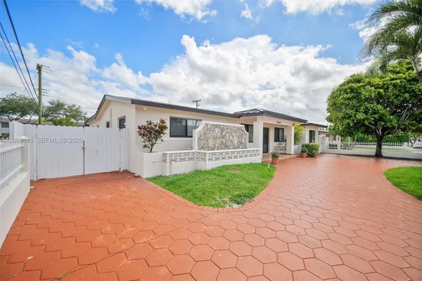 $4,500 | 10320 Southwest 38th Terrace, Miami, FL 33165
