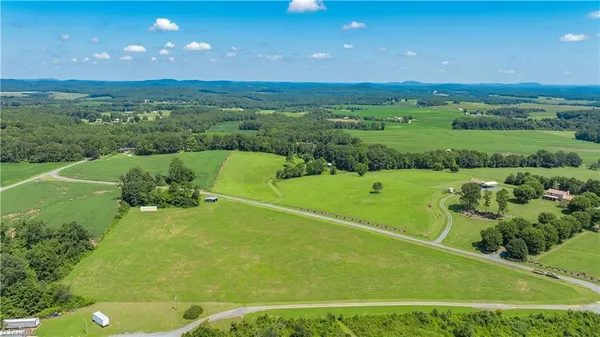 $899,983 | 6350 Roscoe Road, Denton, NC 27239