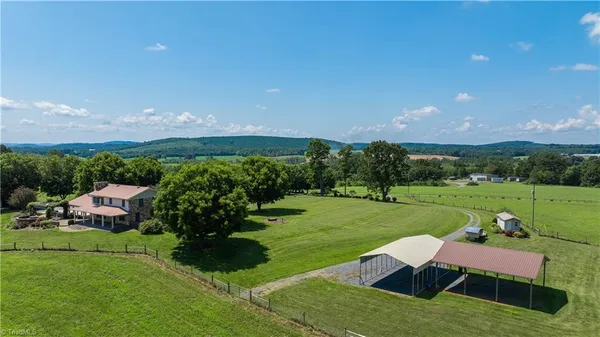 $899,983 | 6350 Roscoe Road, Denton, NC 27239
