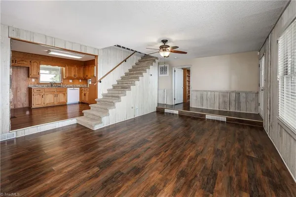 $899,983 | 6350 Roscoe Road, Denton, NC 27239