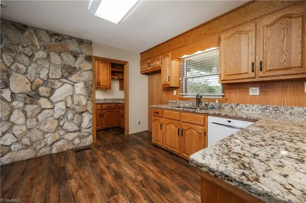 $899,983 | 6350 Roscoe Road, Denton, NC 27239
