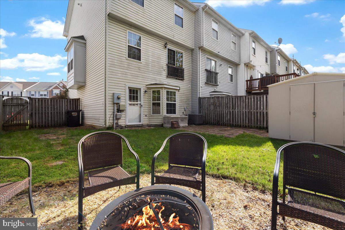 8448 Tackhouse Loop Gainesville, VA 20155 - Photo 35 of 39