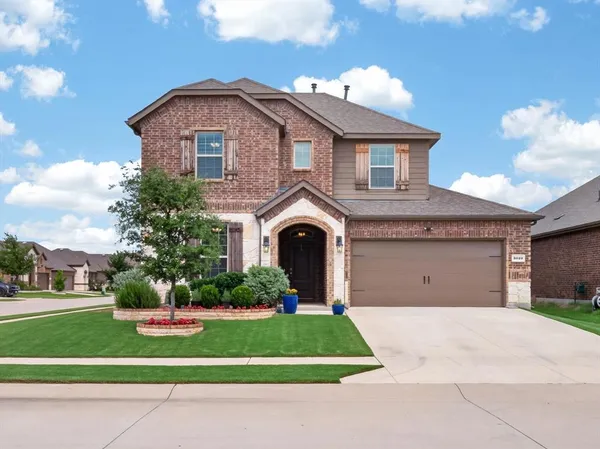 $349,900 | 3020 Cobalt Drive, Aubrey, TX 76227