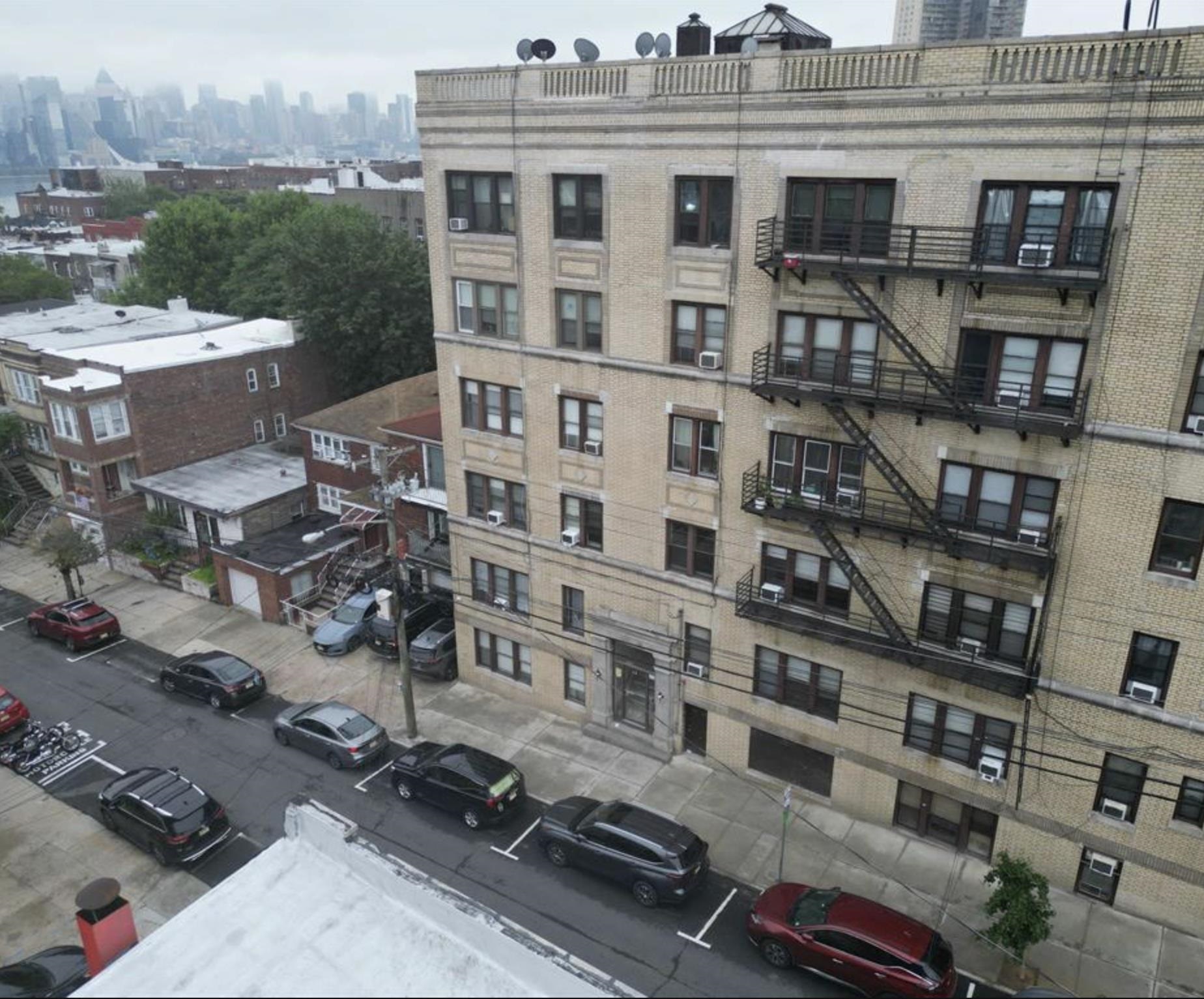 61 65th Street, Unit 10 West New York, NJ 07093 - Photo 13 of 17