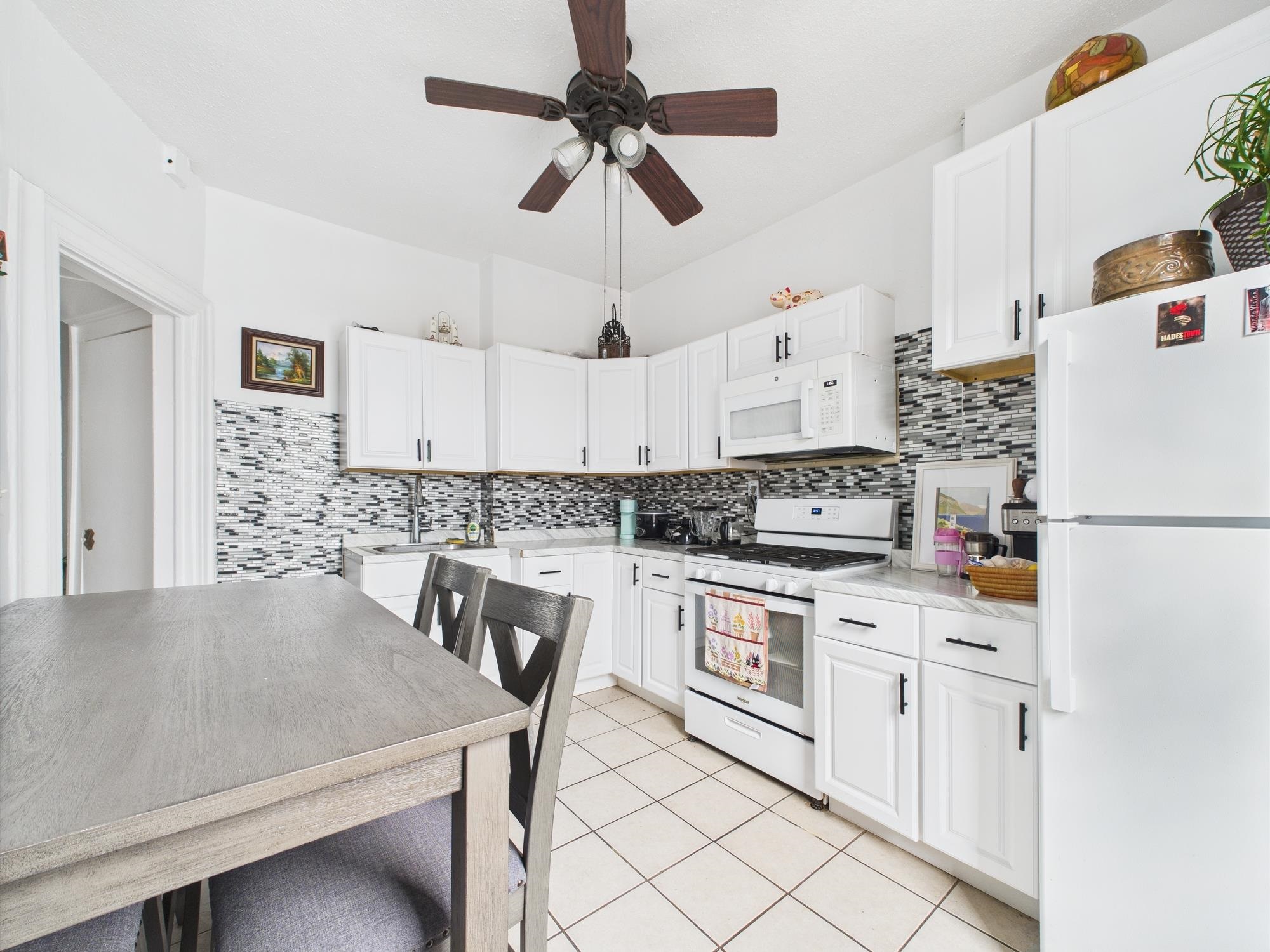 61 65th Street, Unit 10 West New York, NJ 07093 - Photo 8 of 17