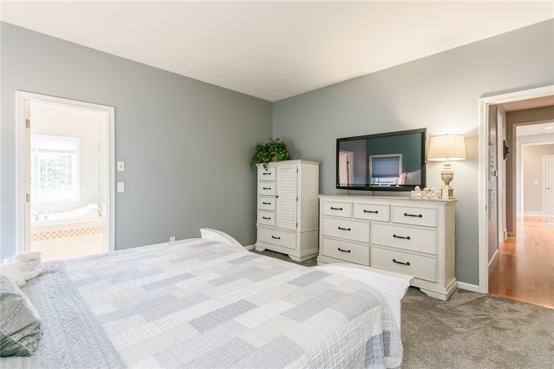 39 Captiva Crossing Perinton, NY 14450 - Photo 15 of 38