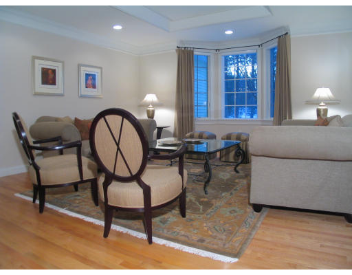 55 High Ridge Circle Franklin, MA 02038 - Photo 4 of 16 Gallery Image 4