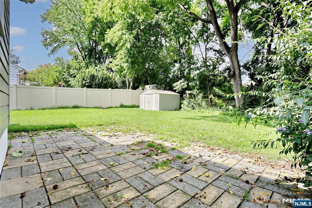 28-19 Warren Road Fair Lawn, NJ 07410 - Photo 32 of 41 Gallery Image 32