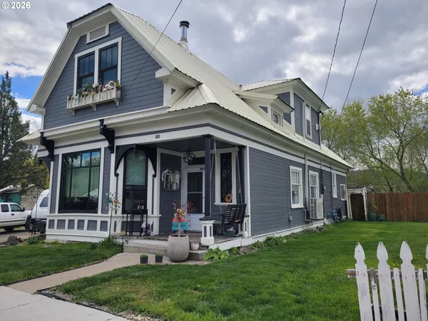 $549,800 | 1917 Clifford Street, Baker City, OR 97814
