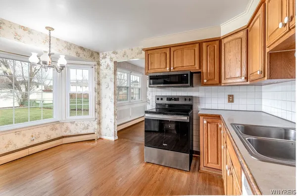 $359,000 | 928 Baseline Road, Grand Island, NY 14072