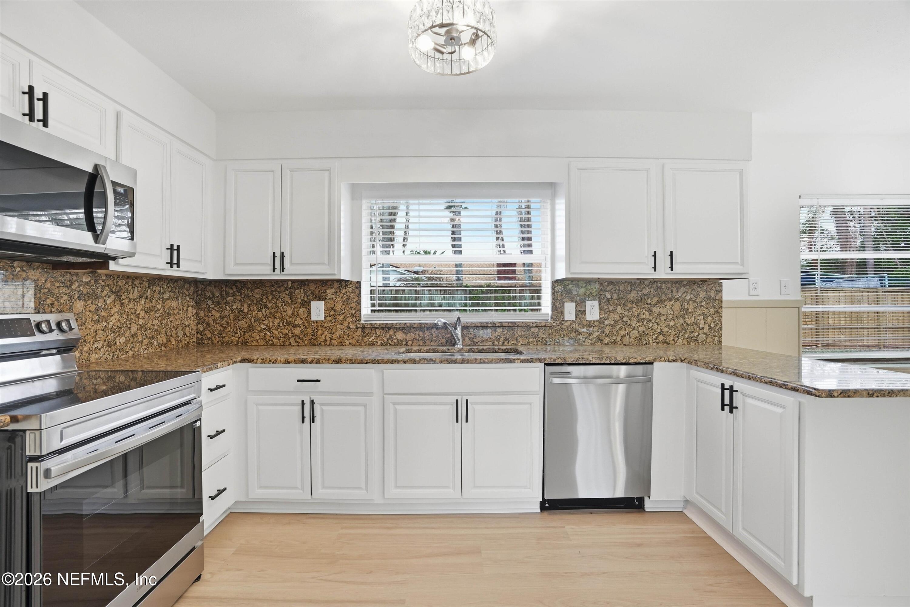 8544 Sanchez Road Jacksonville, FL 32217 - Photo 9 of 31 Kitchen