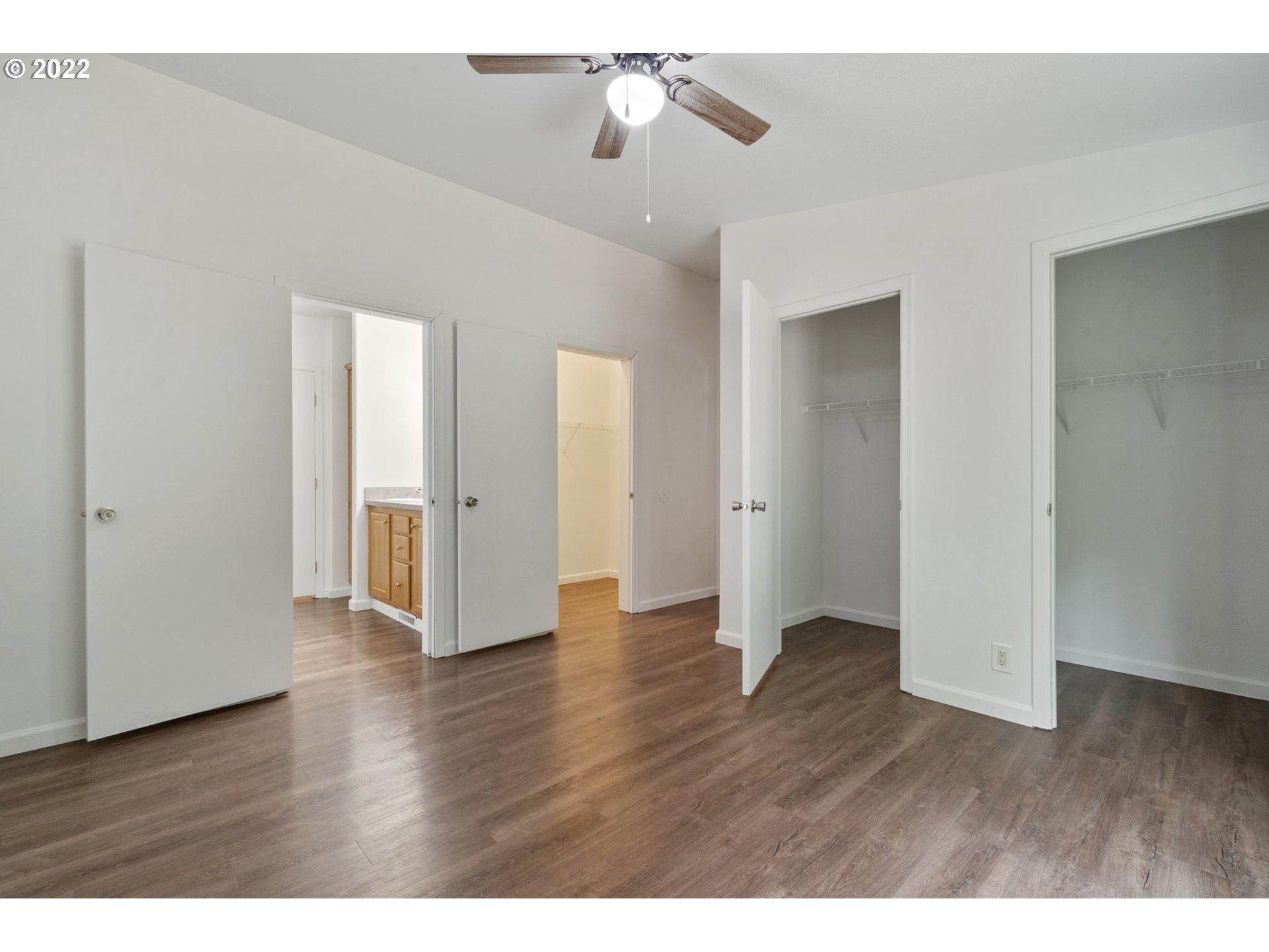 52 Neilson Road Stevenson, WA 98648 - Photo 5 of 14 Bedroom, Primary