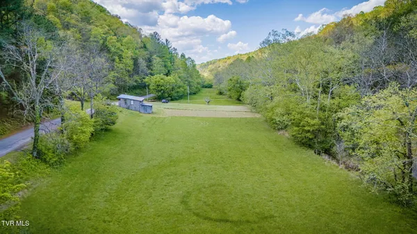 $250,000 | 5367 Clinch Mountain Road, Eidson, TN 37731