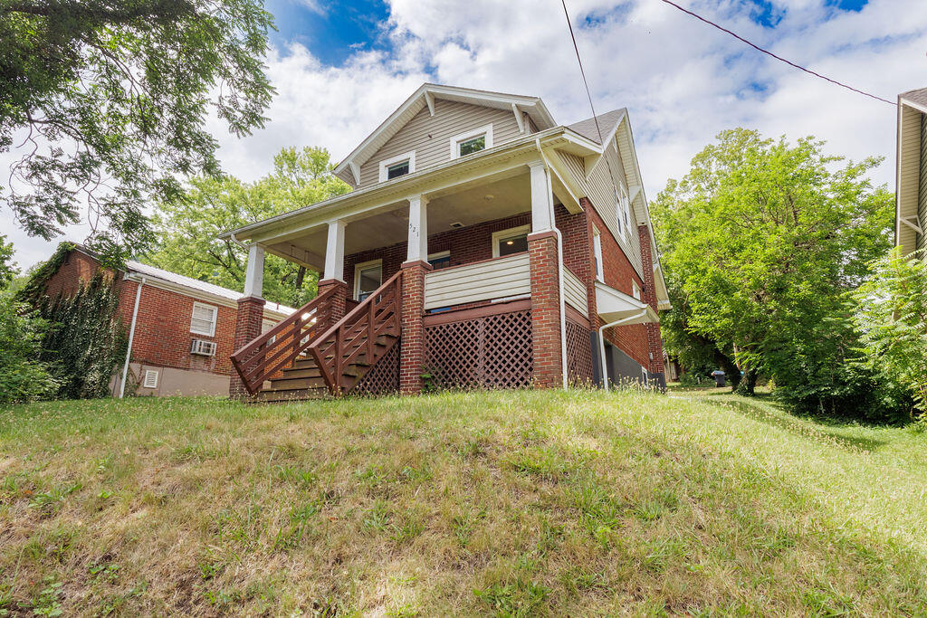 521 Riverland Road Southeast Roanoke, VA 24014 - Photo 6 of 53 IMG_3665-HDR