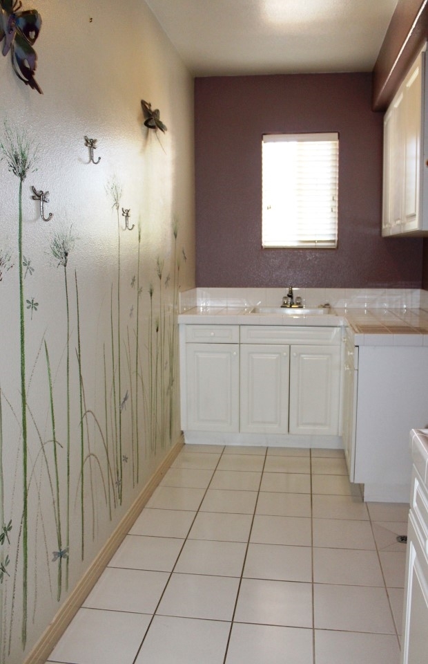 13635 Overland Pass Road Poway, CA 92064 - Photo 22 of 25 Laundry room near kitchen.