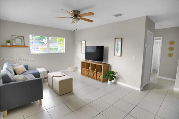 $2,500 | 1225 Northeast 136th Terrace, Unit 1225, North Miami, FL 33161