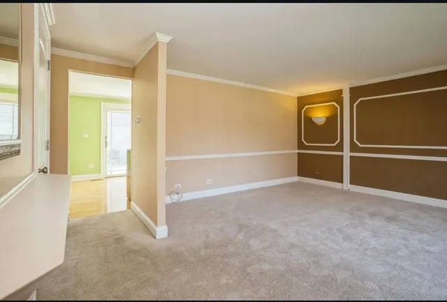 $2,700 | 923 Jeffery Court, Schaumburg, IL 60193