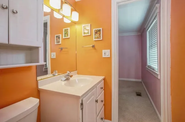 $2,700 | 923 Jeffery Court, Schaumburg, IL 60193