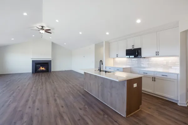 $644,900 | 1364 Periwinkle Pass, Oconomowoc, WI 53066