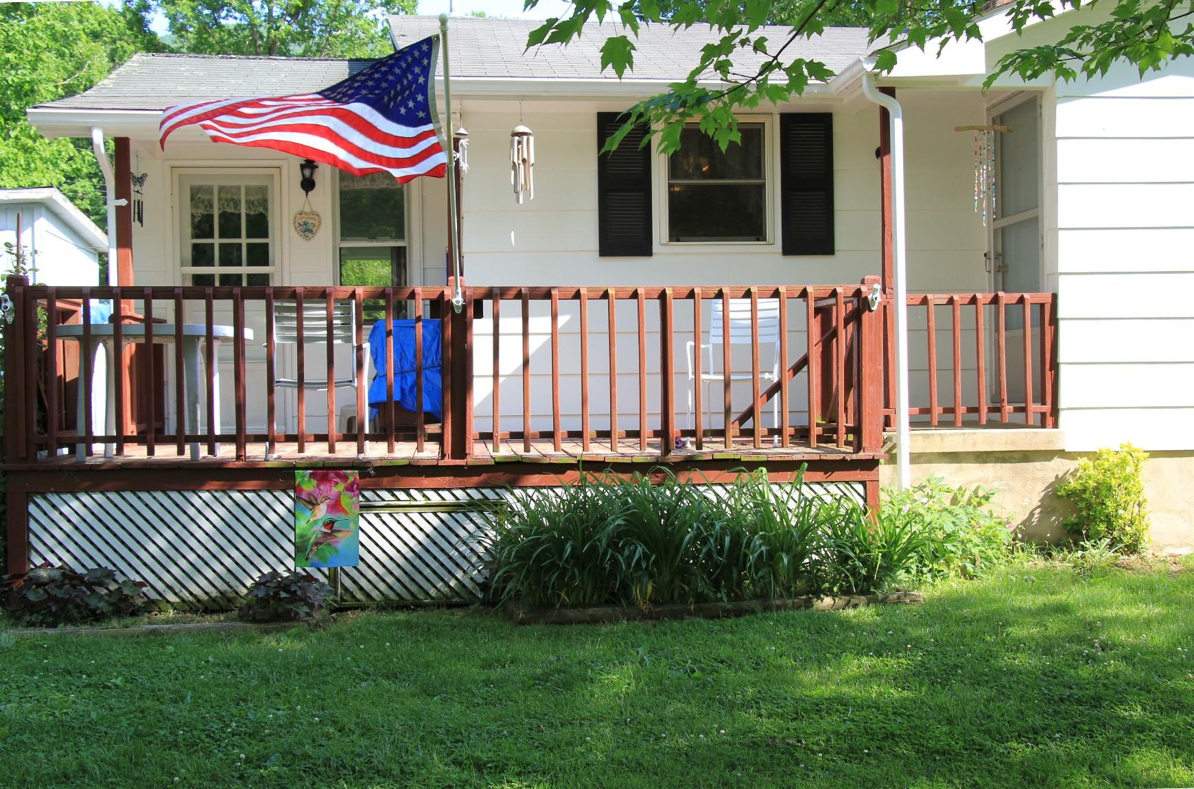 1918 Pico Road Buchanan, VA 24066 - Photo 9 of 29 Deck & Front Entrance