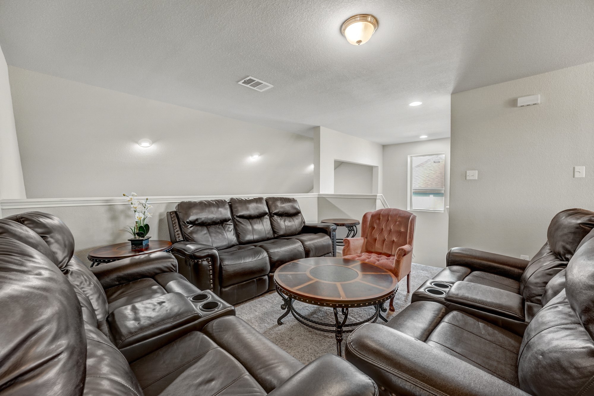 633 Donegal Lane Georgetown, TX 78626 - Photo 13 of 21 a living room with furniture