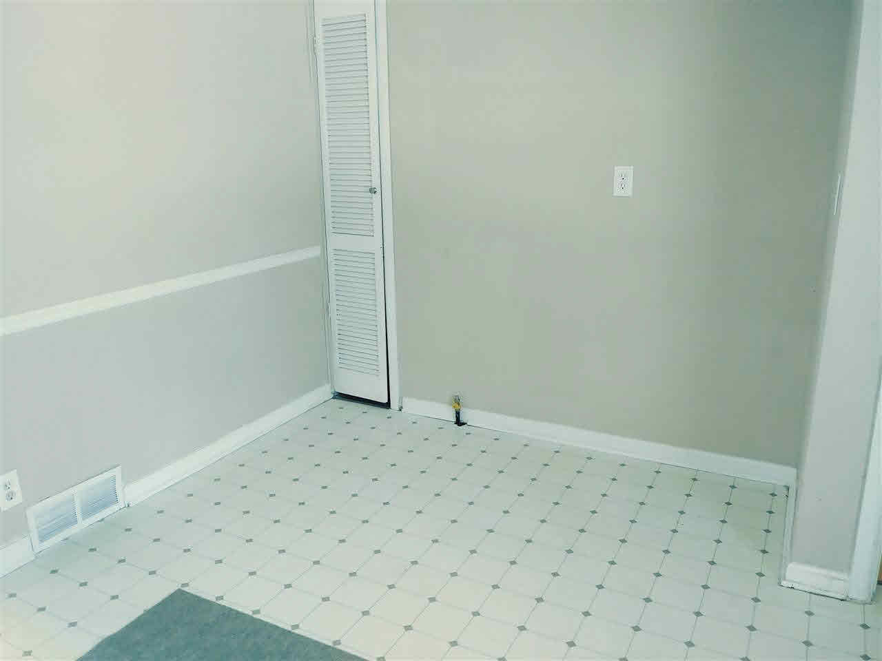 4449 East Coldwater Road Flint, MI 48506 - Photo 7 of 11 21371650-6.JPG