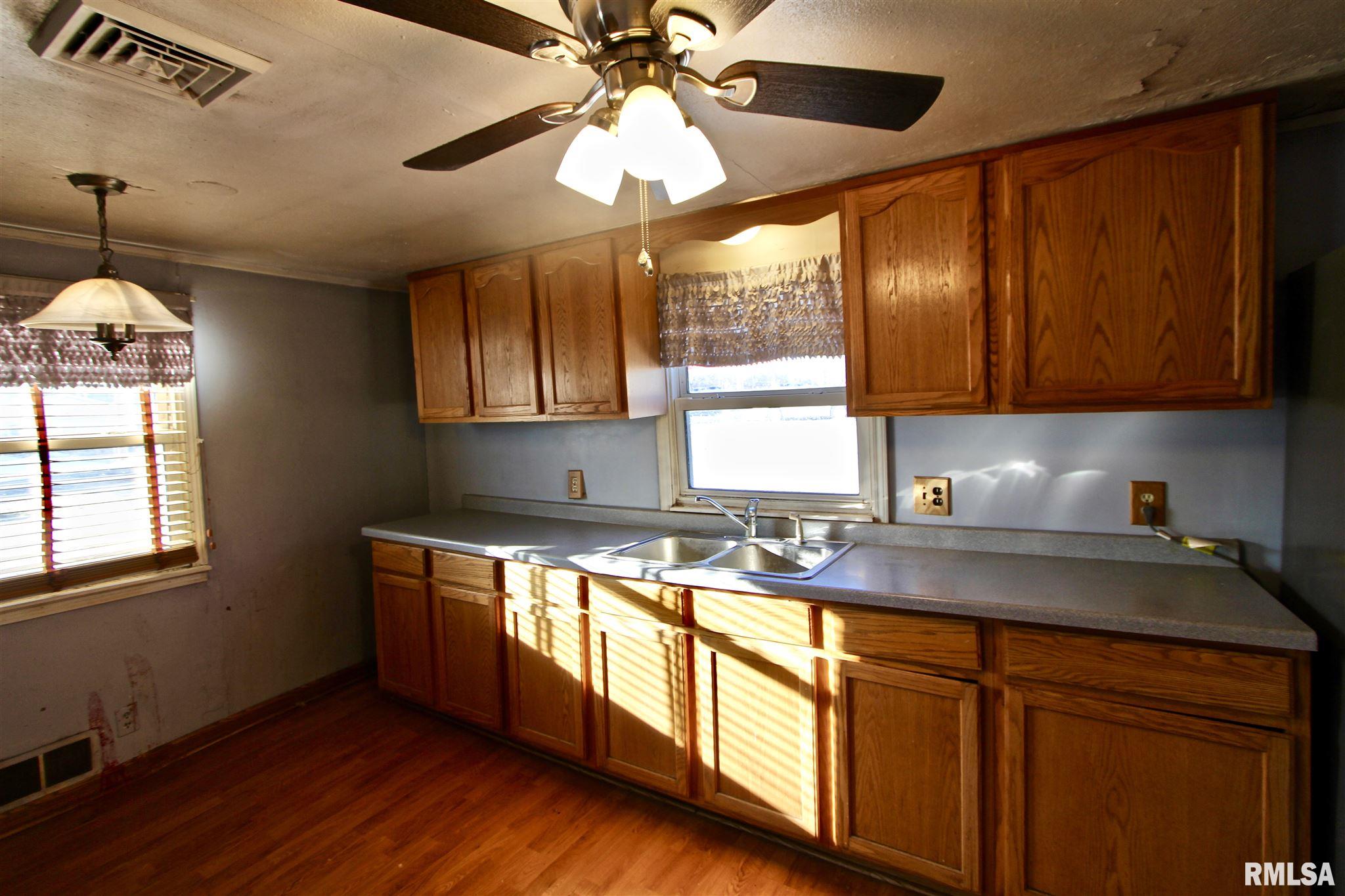 710 North Tower Road Peoria, IL 61604 - Photo 15 of 50 Gallery Image 15
