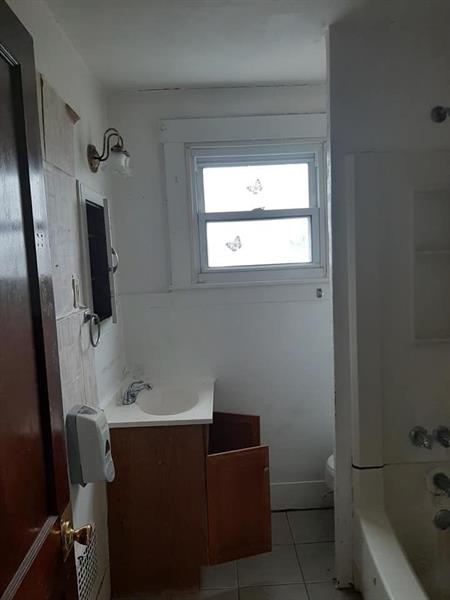 321 Woodward Avenue McKees Rocks, PA 15136 - Photo 5 of 12 Gallery Image 5