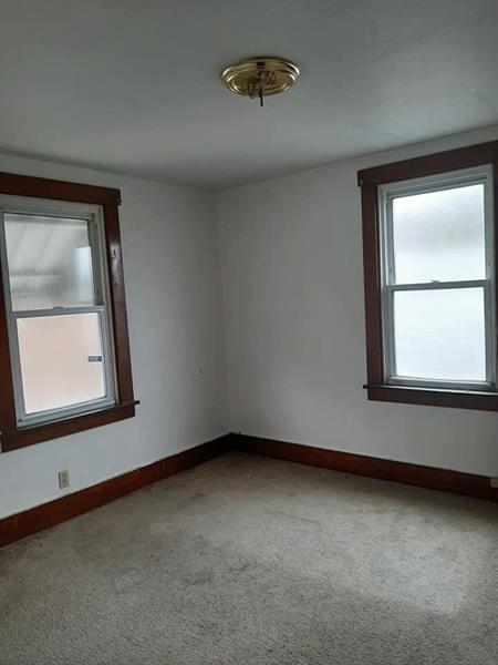 321 Woodward Avenue McKees Rocks, PA 15136 - Photo 7 of 12 Gallery Image 7