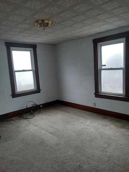 321 Woodward Avenue McKees Rocks, PA 15136 - Photo 8 of 12 Gallery Image 8