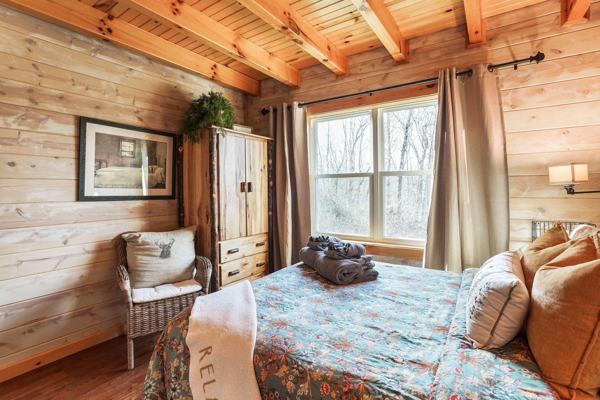 13480 Big Cola Road Rockbridge, OH 43149 - Photo 23 of 72 1st floor bedroom