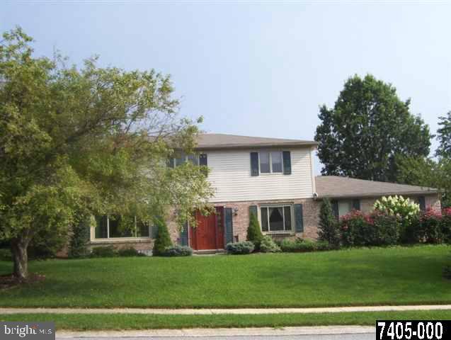 2960 Round Hill Road York, PA 17402 - Photo 3 of 24 Gallery Image 3