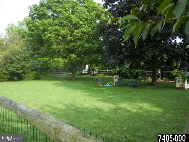 2960 Round Hill Road York, PA 17402 - Photo 22 of 24 Gallery Image 22