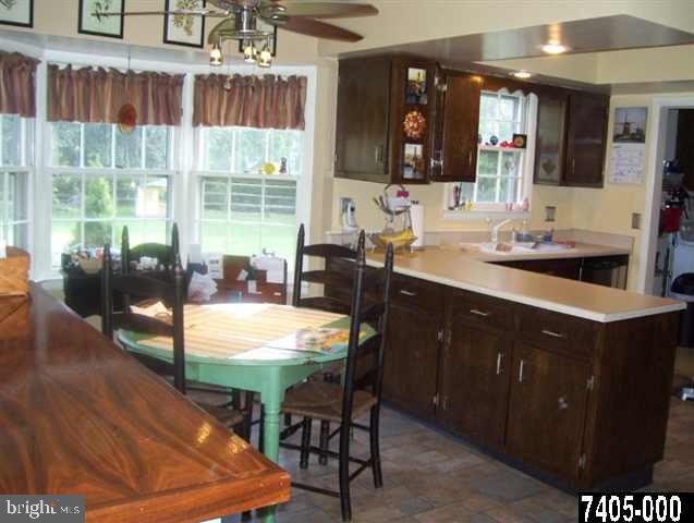 2960 Round Hill Road York, PA 17402 - Photo 8 of 24 Gallery Image 8