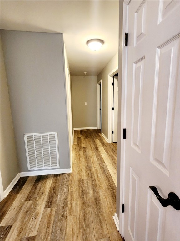 382 Hanover Road Abbeville, SC 29620 - Photo 8 of 21 HALLWAY ON MAIN