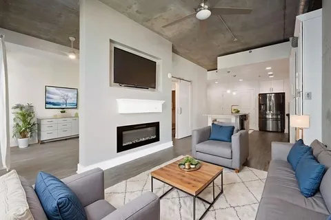 $295,000 | 250 Pharr Road Northeast, Unit 802, Atlanta, GA 30305