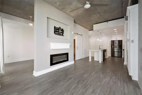 $295,000 | 250 Pharr Road Northeast, Unit 802, Atlanta, GA 30305