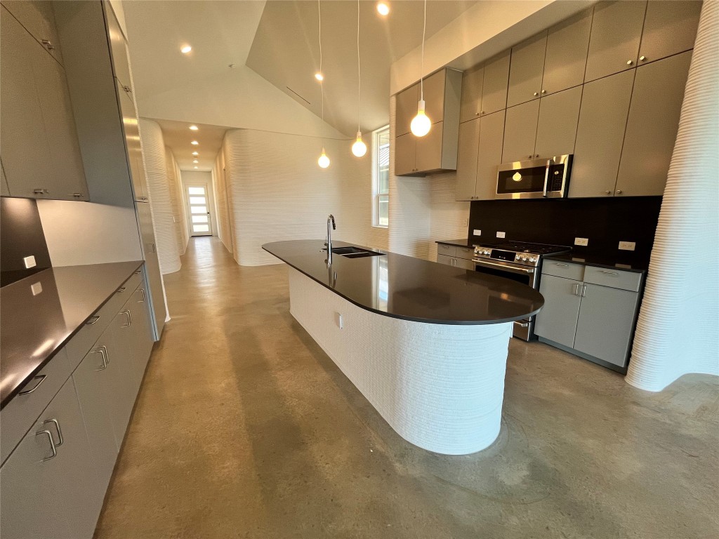 104 Rough Crk Road Georgetown, TX 78628 - Photo 9 of 13