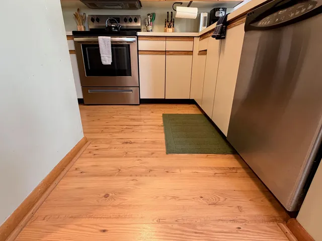 $340,000 | 7 Laurel Circle, Unit 5, Thornton, NH 03285