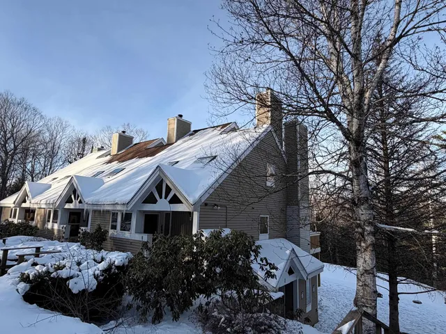 $340,000 | 7 Laurel Circle, Unit 5, Thornton, NH 03285