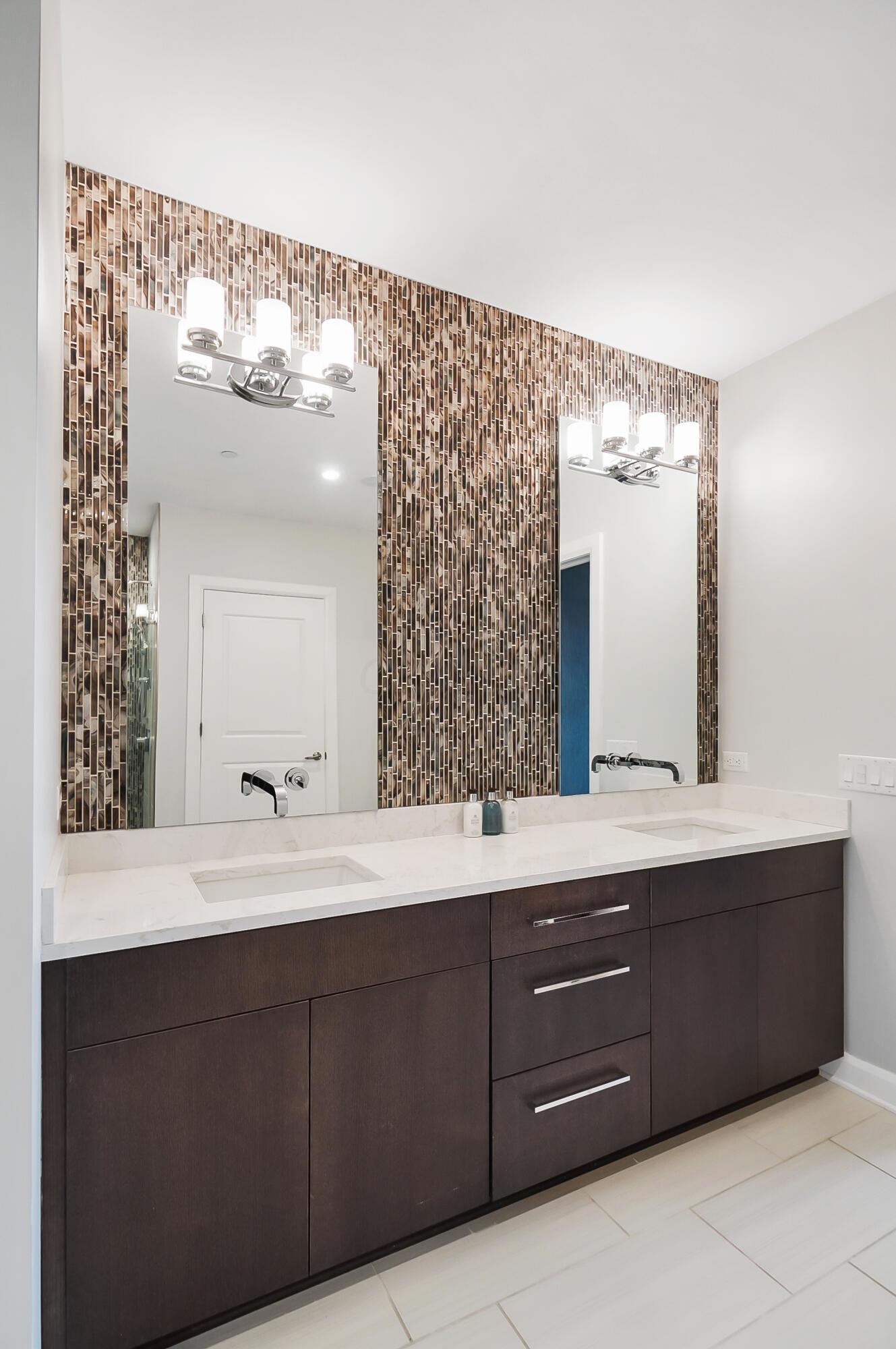 250 West Spring Street, Unit 925 Columbus, OH 43215 - Photo 23 of 57 Primary Ensuite