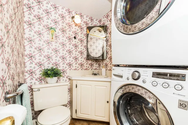 $1,200,000 | 325 Marcy Street, Portsmouth, NH 03801