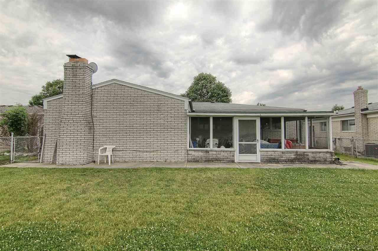 35388 Shell Drive Sterling Heights, MI 48310 - Photo 4 of 33 Back of Home