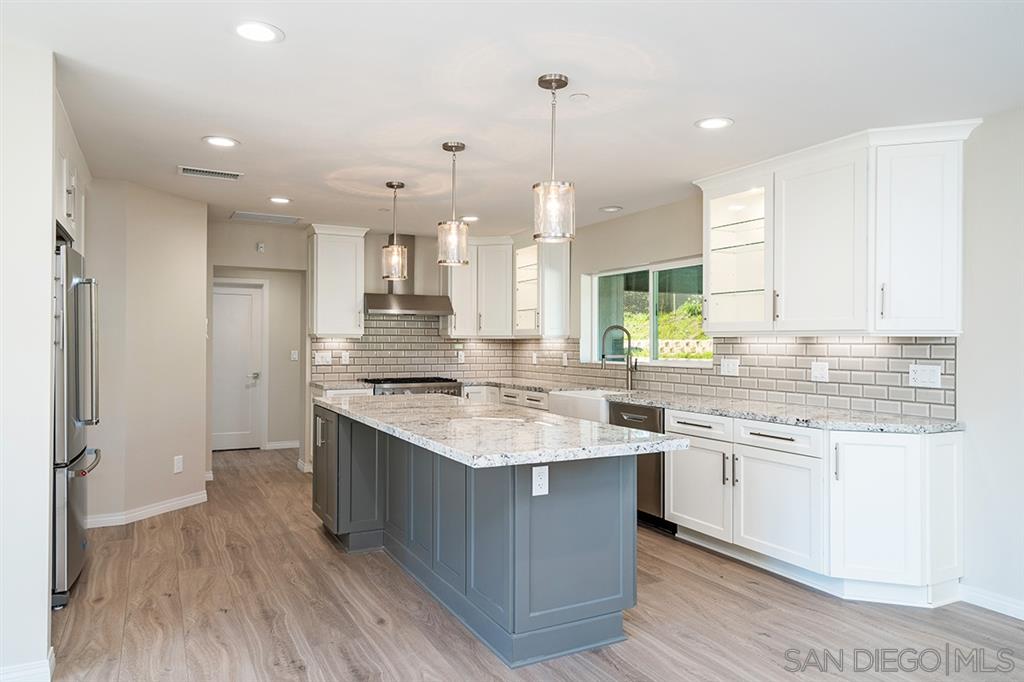 516 Live Oak Park Road Fallbrook, CA 92028 - Photo 2 of 25
