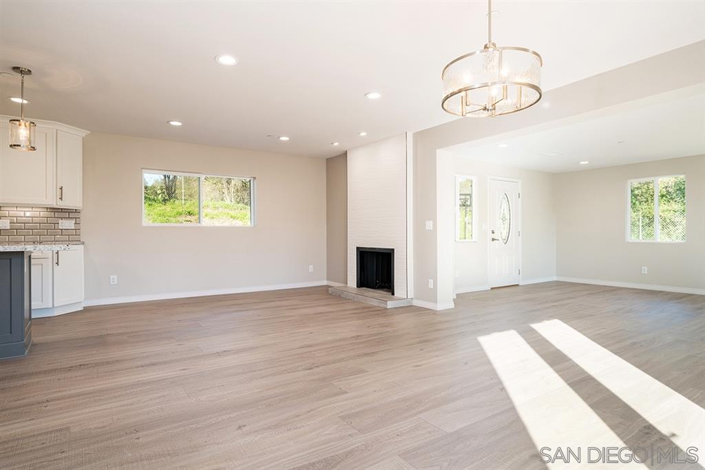 516 Live Oak Park Road Fallbrook, CA 92028 - Photo 6 of 25