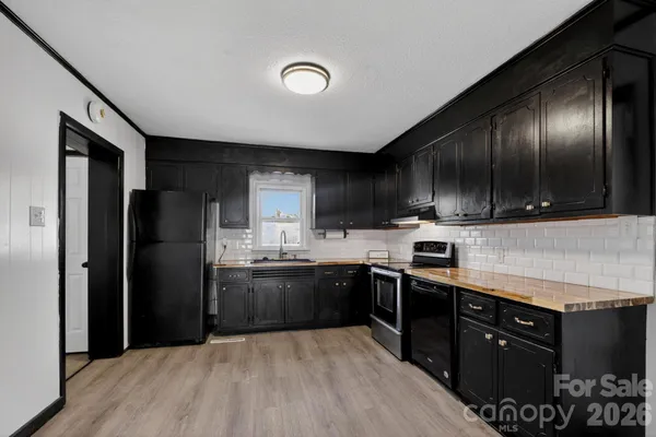 $285,000 | 4163 Horseshoe Bend Road, Hudson, NC 28638