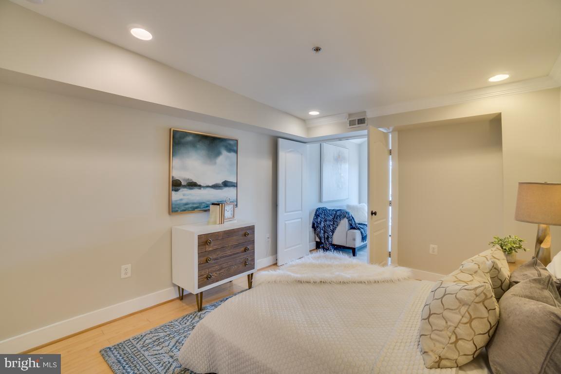 1126 Columbia Road Northwest, Unit 4 Washington, DC 20009 - Photo 18 of 44