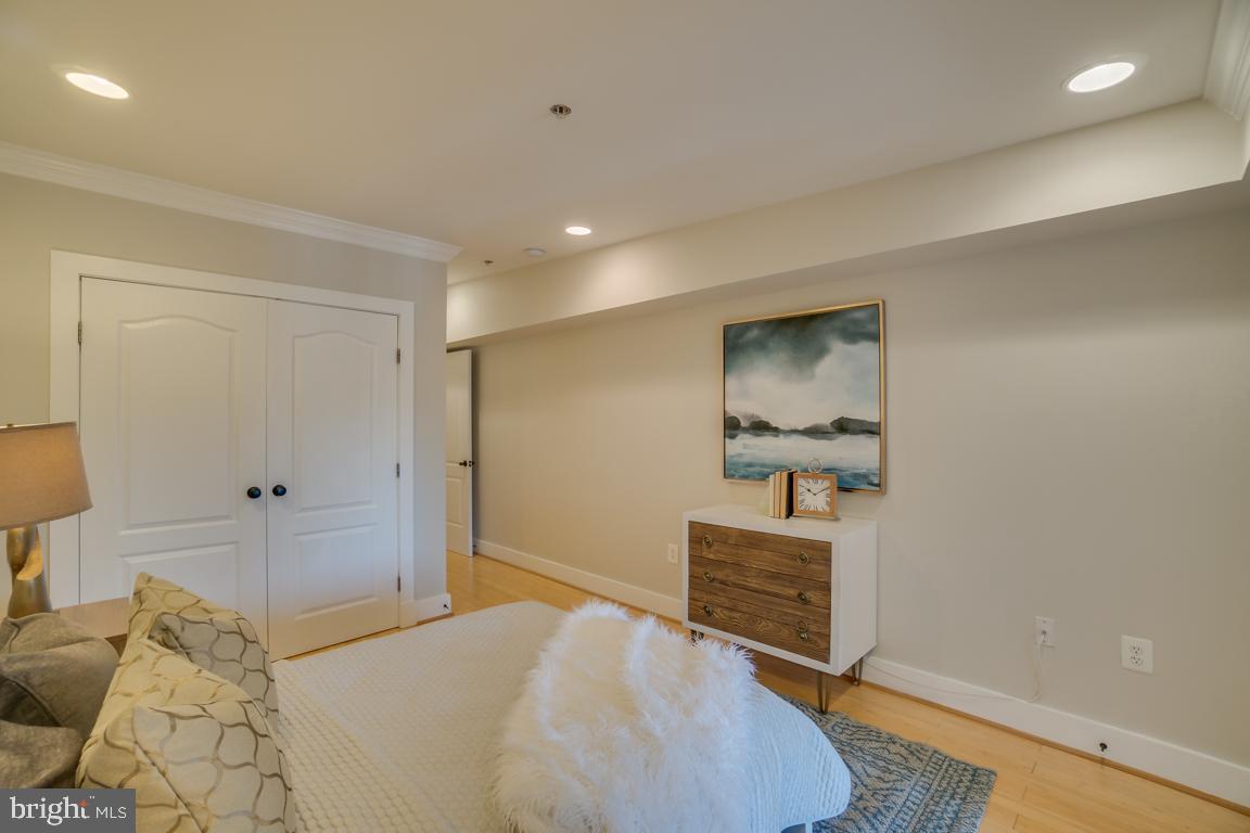 1126 Columbia Road Northwest, Unit 4 Washington, DC 20009 - Photo 20 of 44
