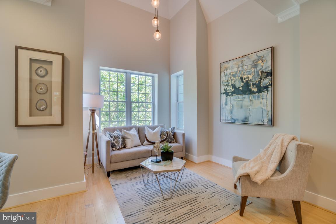 1126 Columbia Road Northwest, Unit 4 Washington, DC 20009 - Photo 3 of 44